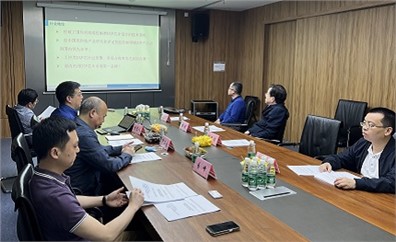 湖南省政協(xié)副主席、工商聯(lián)主席張健一行蒞臨進芯電子指導工作